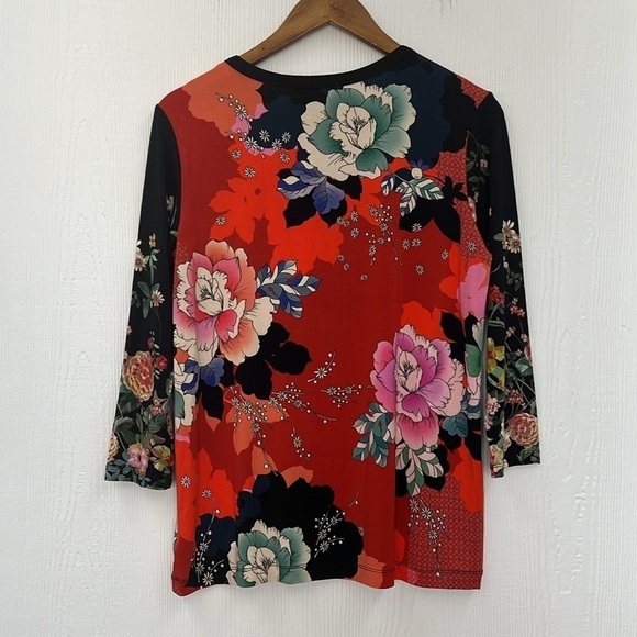 Johnny Was - NWT Tura Multi Colored Floral Lightweight Henley 3/4 Sleeves SZ XS - Picture 14 of 15
